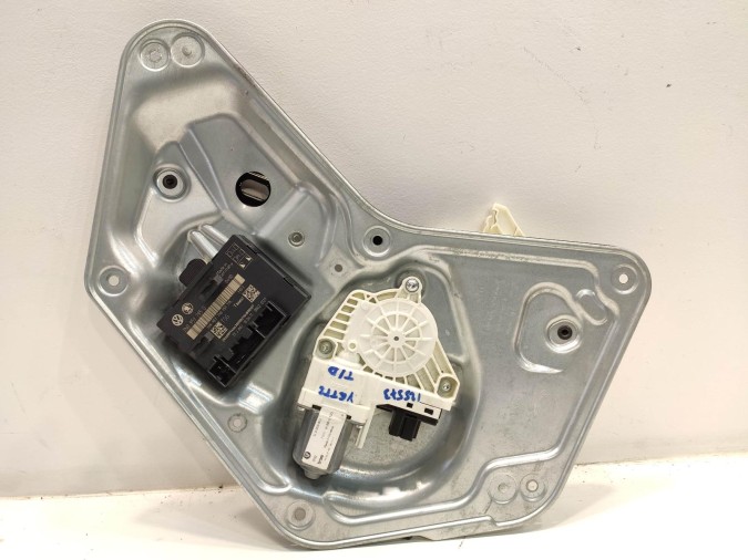 ELEVALUNAS TRASERO DERECHO SKODA YETI 2011