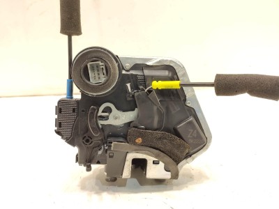 CERRADURA PUERTA TRASERA DERECHA VOLKSWAGEN POLO 2006