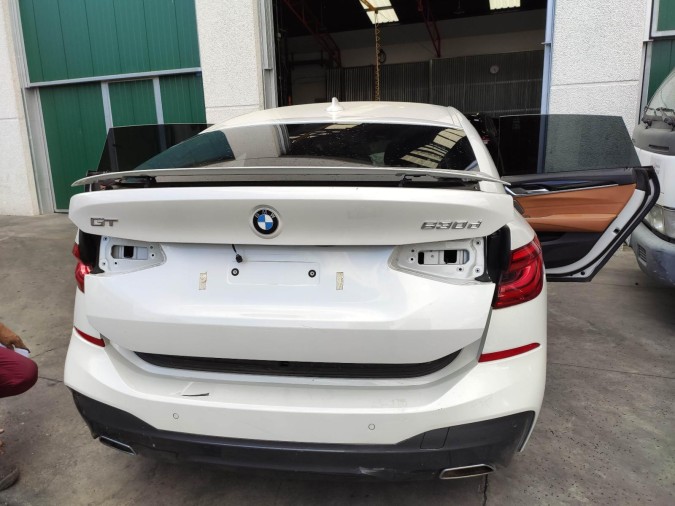 PORTON BMW 6 SERIES GRAN TURISMO (GT) BLANCO 2018