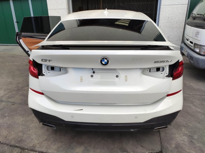PORTON BMW 6 SERIES GRAN TURISMO (GT) BLANCO 2018