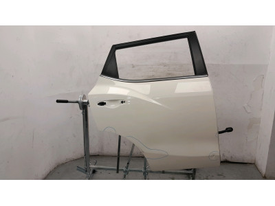 PUERTA TRASERA DERECHA SSANGYONG TIVOLI BLANCA 2020