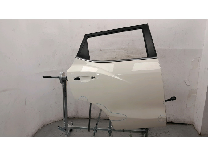 PUERTA TRASERA DERECHA SSANGYONG TIVOLI BLANCA 2020