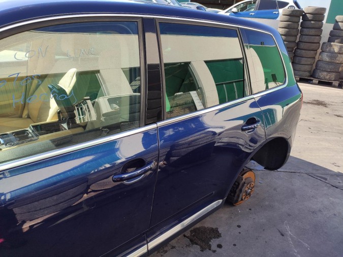 PUERTA TRASERA IZQUIERDA VOLKSWAGEN TOUAREG 2005