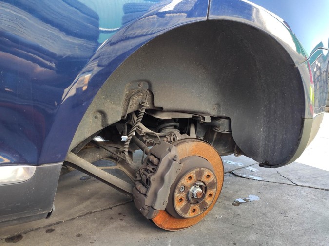BRAZO SUSPENSION INFERIOR TRASERO IZQUIERDO VOLKSWAGEN TOUAREG 2005