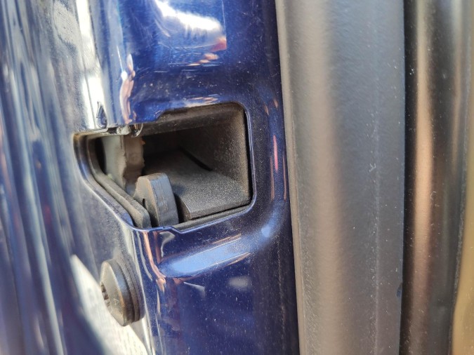 CERRADURA PUERTA DELANTERA IZQUIERDA VOLKSWAGEN TOUAREG 2005