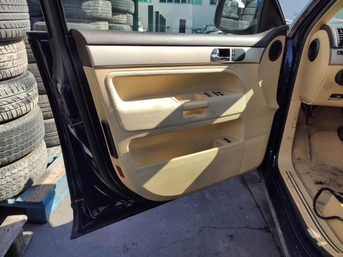 CERRADURA PUERTA DELANTERA IZQUIERDA VOLKSWAGEN TOUAREG 2005