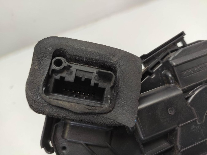 CERRADURA PUERTA TRASERA IZQUIERDA VOLKSWAGEN POLO 2016