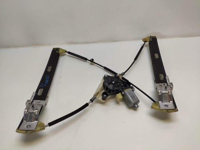 ELEVALUNAS DELANTERO IZQUIERDO SEAT LEON 2013