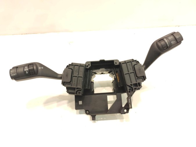 MANDO MULTIFUNCION FORD FOCUS 2009