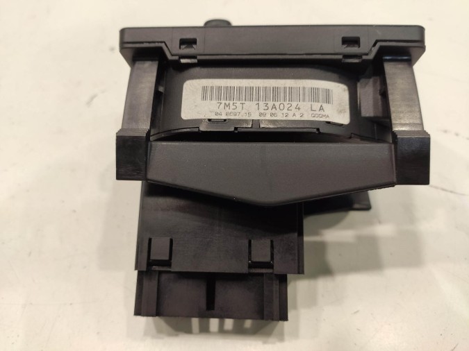 MANDO LUCES SO FORD FOCUS 2009