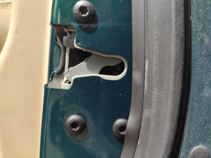 CERRADURA PUERTA DELANTERA DERECHA JAGUAR S TYPE 2007