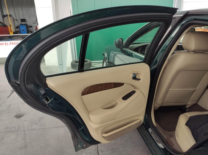 CERRADURA PUERTA TRASERA DERECHA JAGUAR S TYPE 2007
