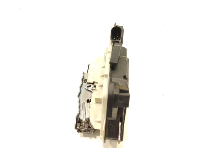 CERRADURA PUERTA DELANTERA DERECHA SEAT IBIZA 2011