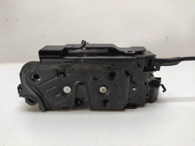 CERRADURA PUERTA DELANTERA DERECHA VOLKSWAGEN GOLF 2017