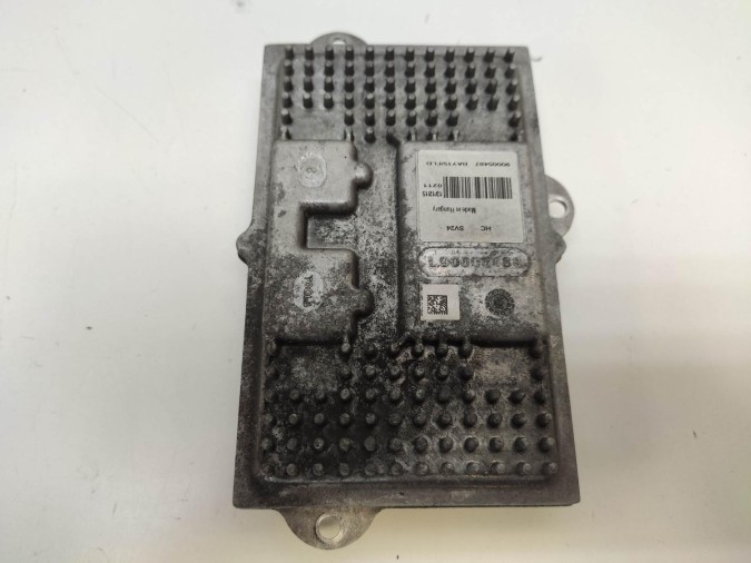 BALASTRO DE FARO FORD MONDEO 2016