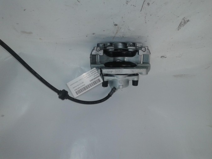 PINZA FRENO DELANTERA IZQUIERDA MAZDA CAPTUR 2015