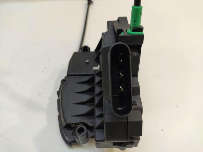 CERRADURA PUERTA DELANTERA DERECHA FORD KUGA 2018