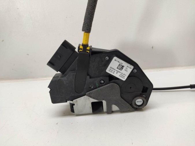 CERRADURA PUERTA TRASERA DERECHA FORD KUGA 2018