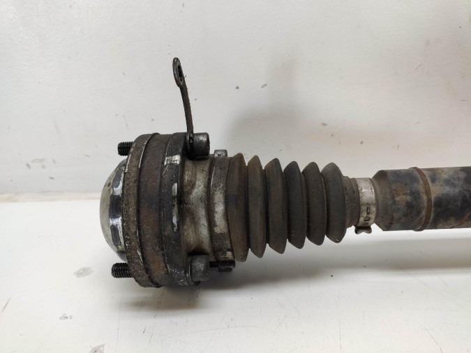 TRANSMISION DELANTERA IZQUIERDA VOLKSWAGEN JETTA 2006