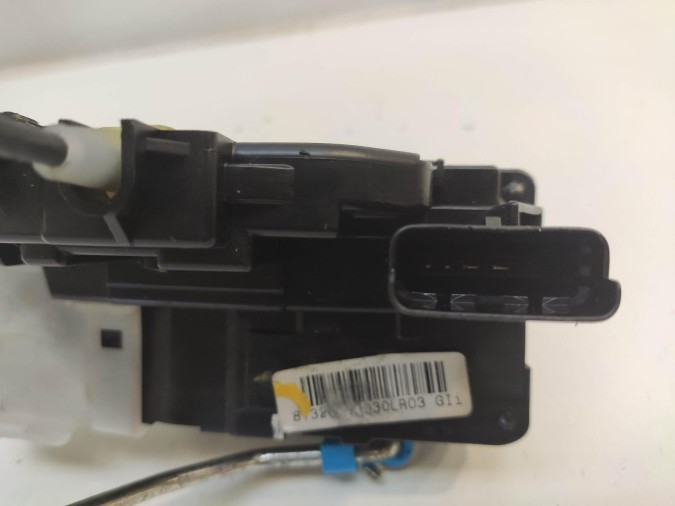 CERRADURA PUERTA DELANTERA DERECHA HYUNDAI I20 2012