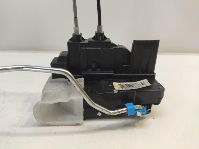CERRADURA PUERTA DELANTERA DERECHA HYUNDAI I20 2012