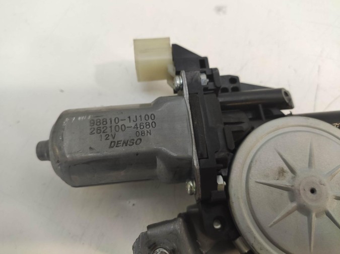 ELEVALUNAS DELANTERO IZQUIERDO HYUNDAI I20 2012