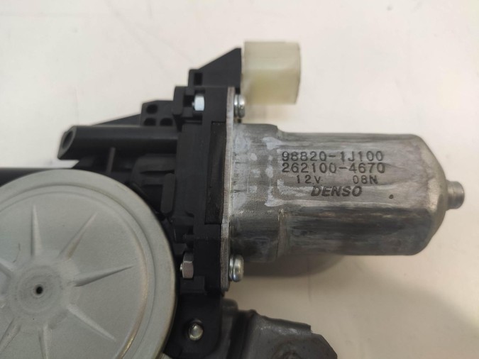 ELEVALUNAS DELANTERO DERECHO HYUNDAI I20 2012