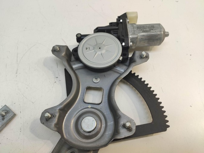 ELEVALUNAS DELANTERO DERECHO HYUNDAI I20 2012