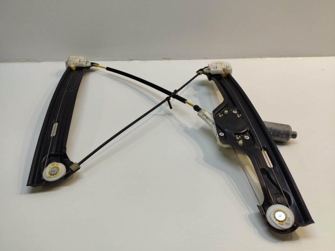 ELEVALUNAS DELANTERO DERECHO BMW X6 2011