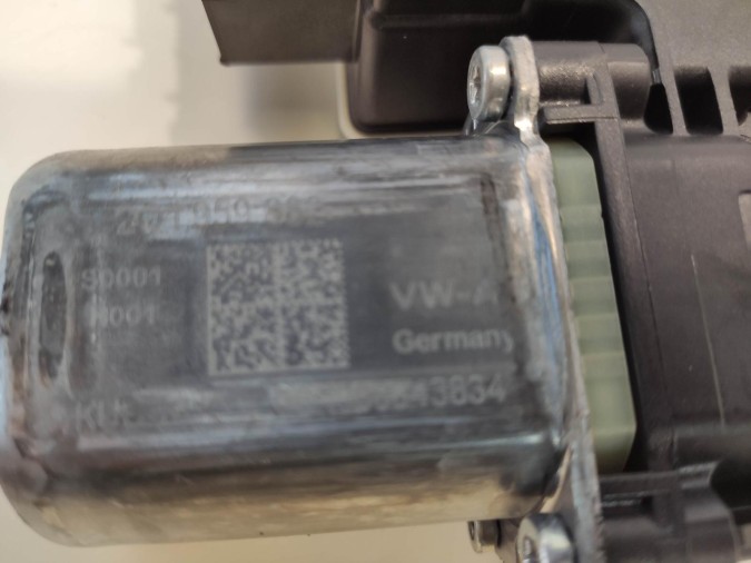 ELEVALUNAS DELANTERO DERECHO VOLKSWAGEN POLO 2019