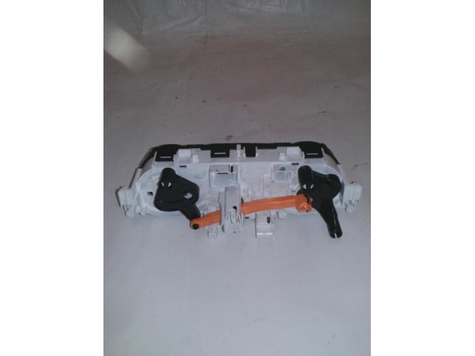 MANDO CALEFACCIÓN PEUGEOT 208 2013