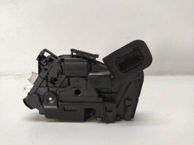 CERRADURA PUERTA DELANTERA DERECHA VOLKSWAGEN GOLF 2010
