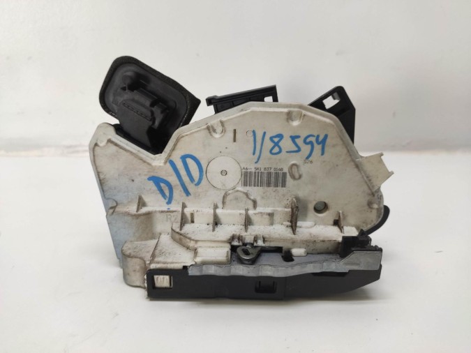 CERRADURA PUERTA DELANTERA DERECHA VOLKSWAGEN GOLF 2010