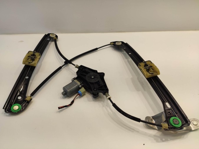 ELEVALUNAS DELANTERO DERECHO VOLKSWAGEN GOLF 2013