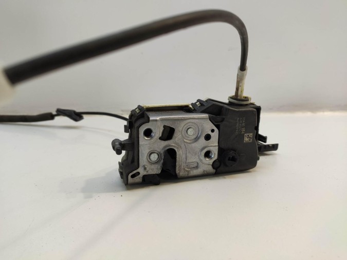CERRADURA PUERTA DELANTERA DERECHA PEUGEOT 3008 2010