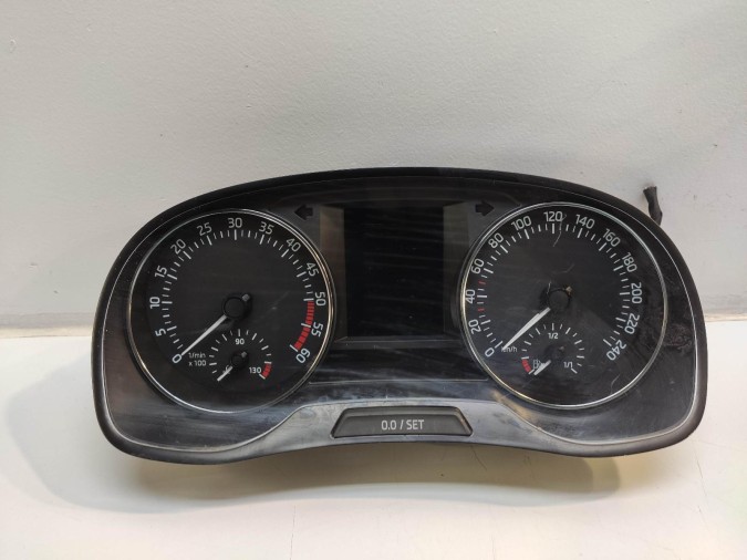 CUADRO INSTRUMENTOS SKODA FABIA 2018