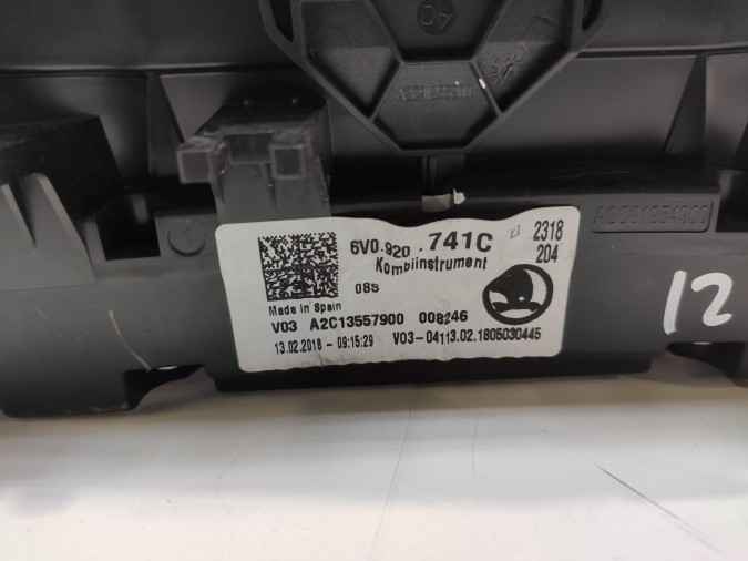 CUADRO INSTRUMENTOS SKODA FABIA 2018