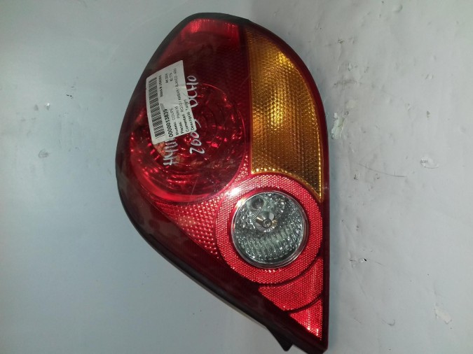 PILOTO TRASERO DERECHO HYUNDAI COUPE 2004