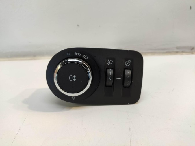 Mando Luces OPEL CORSA 2015