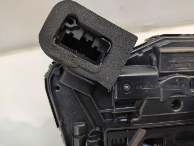 CERRADURA PUERTA TRASERA IZQUIERDA VOLKSWAGEN POLO 2019