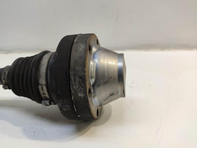 TRANSMISION TRASERA DERECHA VOLKSWAGEN TOUAREG 2005