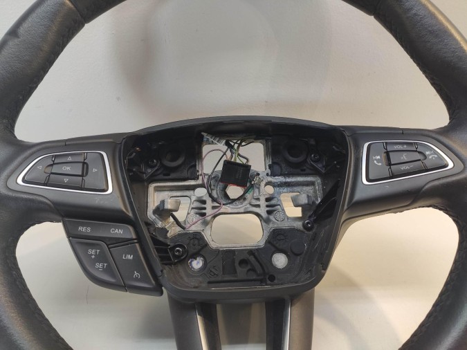 VOLANTE FORD FOCUS C MAX 2017