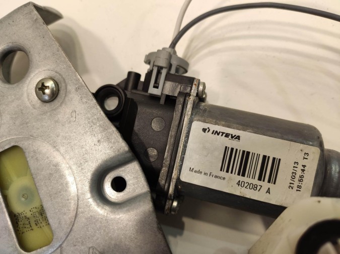 ELEVALUNAS DELANTERO IZQUIERDO RENAULT KANGOO 2013