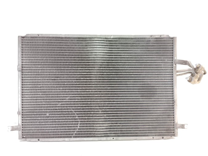 Radiador A/C KIA CARENS 2004