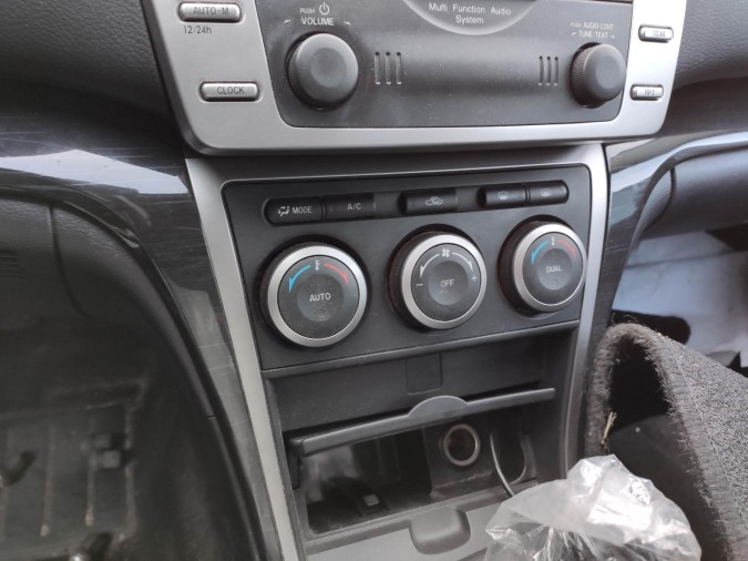 MANDO CALEFACCIÓN MAZDA 6 2009