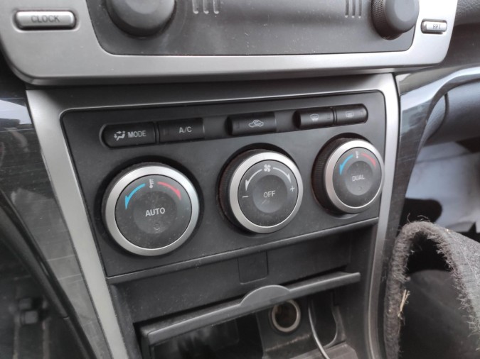 MANDO CALEFACCIÓN MAZDA 6 2009