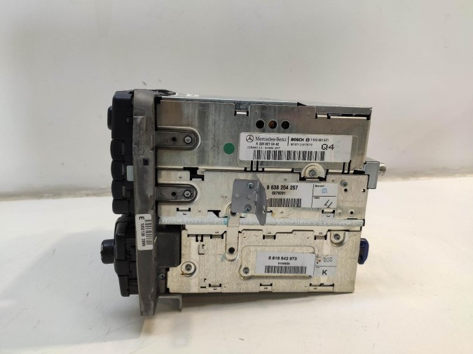SISTEMA AUDIO MERCEDES CLASE S 2002