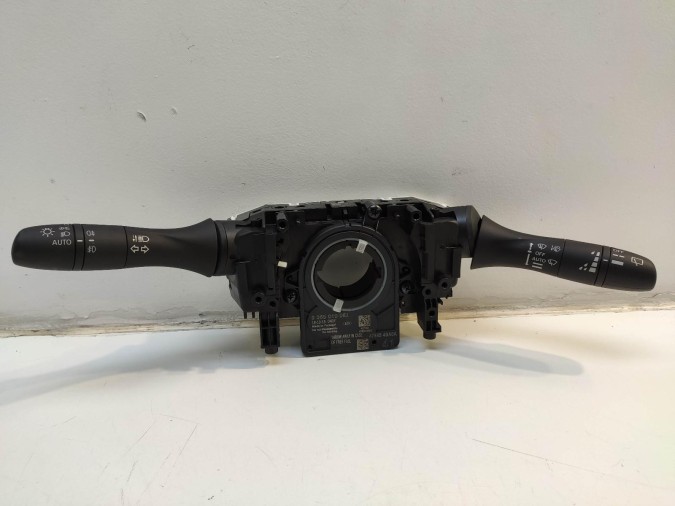 MANDO MULTIFUNCION NISSAN QASHQAI 2019