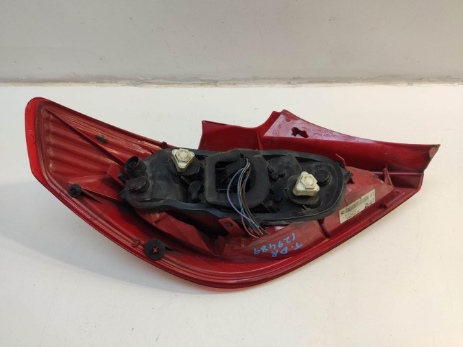 PILOTO TRASERO DERECHO OPEL CORSA 2006