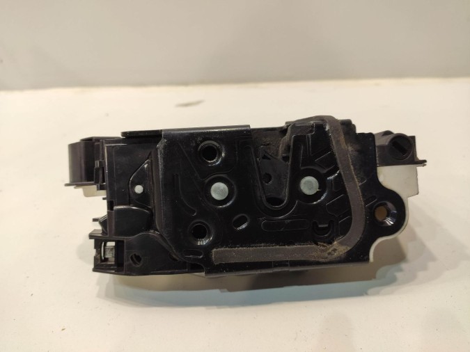 CERRADURA PUERTA DELANTERA DERECHA SEAT IBIZA 2011